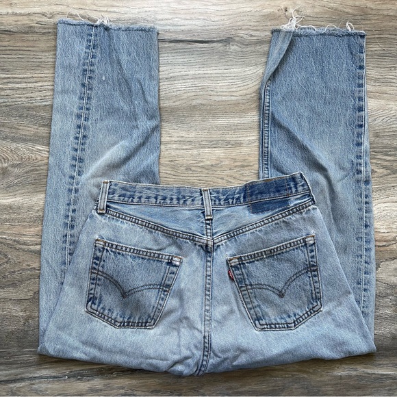 Levis denim button fly straight leg jeans size 30 Women Vintage 90s Made in USA - Picture 14 of 16